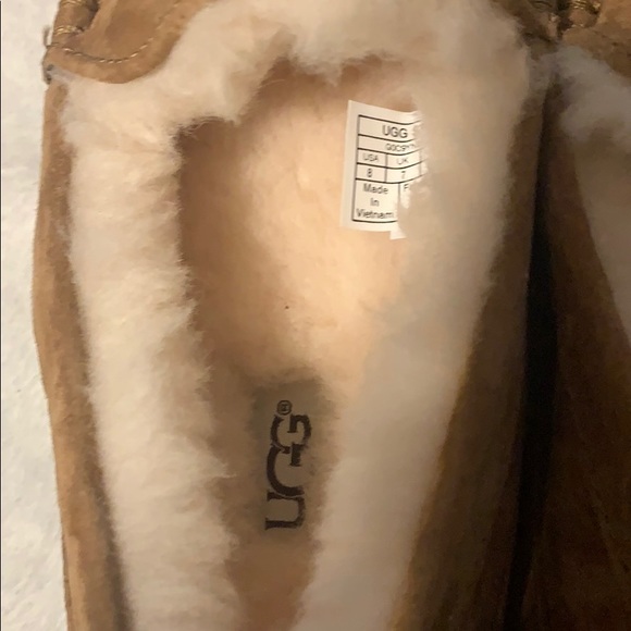 Brand new never worn Ugg men’s loafer size 8 - Picture 3 of 8